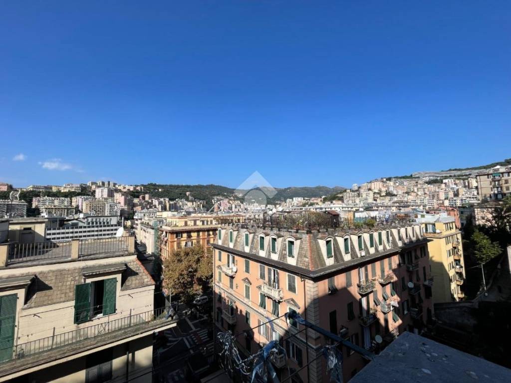 appartamento in vendita a Genova in zona Marassi
