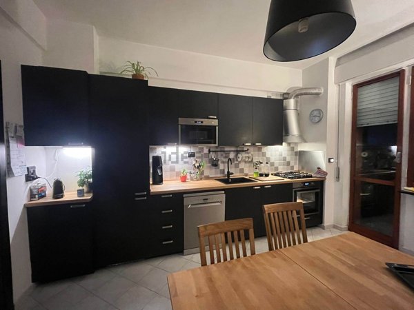 appartamento in vendita a Genova in zona Bolzaneto