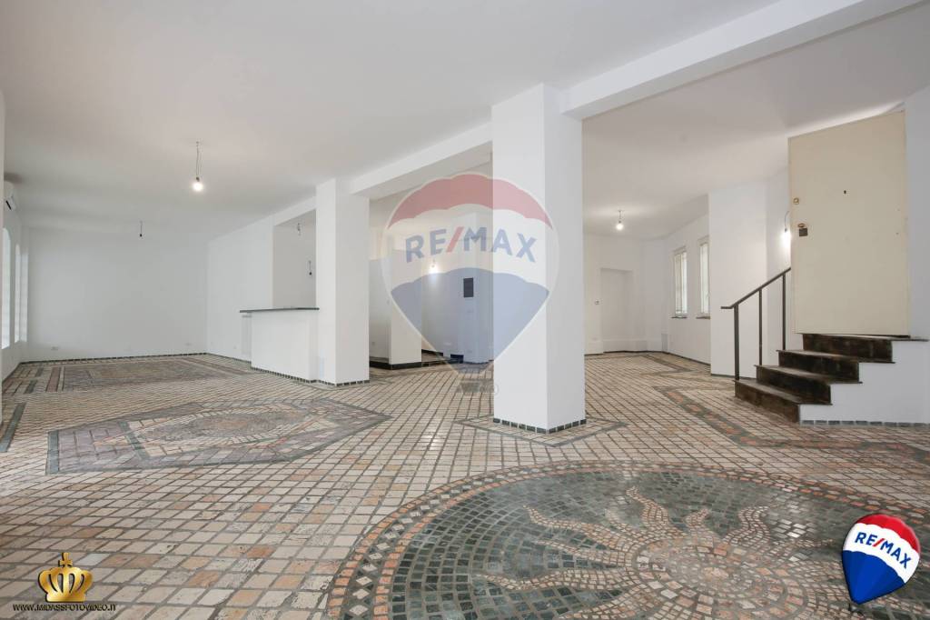 appartamento in vendita a Genova in zona Sturla