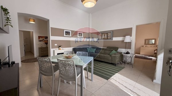 appartamento in vendita a Genova in zona Sestri Ponente