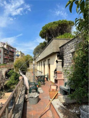 casa indipendente in vendita a Genova