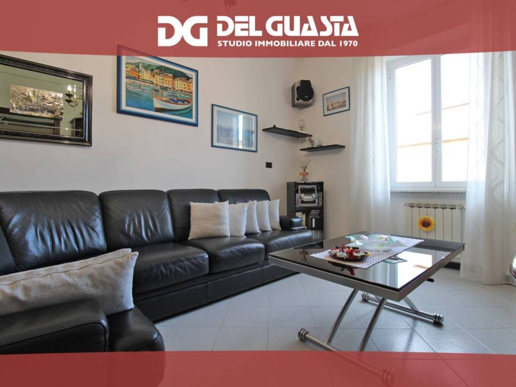 appartamento in vendita a Genova in zona Certosa