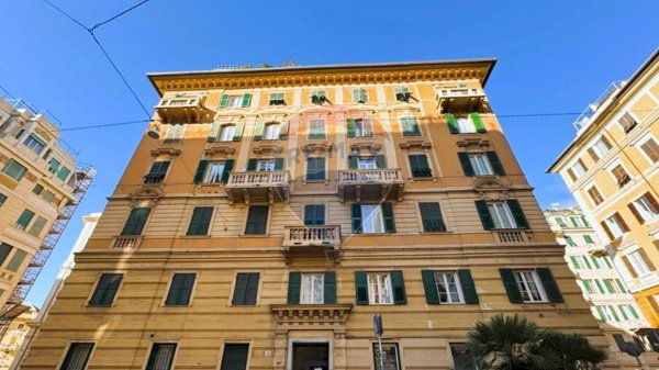 appartamento in vendita a Genova in zona Foce