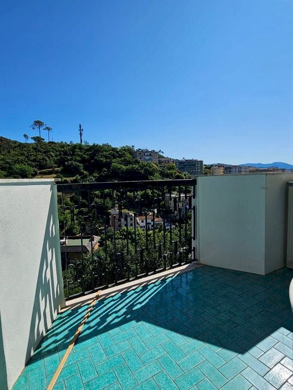 appartamento in vendita a Genova in zona Pegli