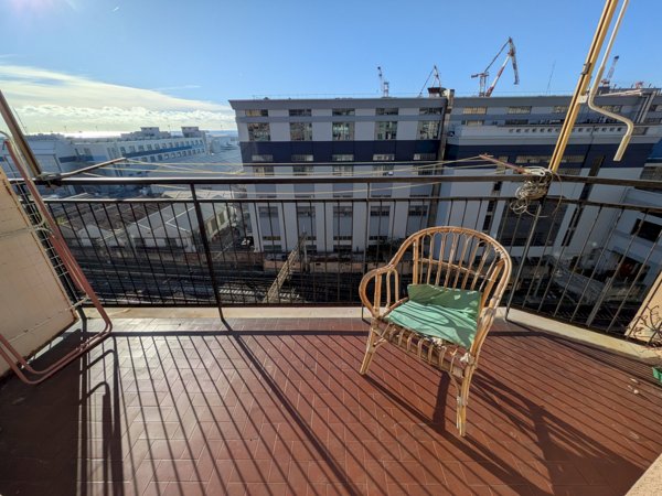 appartamento in vendita a Genova in zona Sestri Ponente