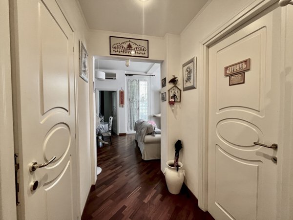 appartamento in vendita a Genova in zona Sestri Ponente