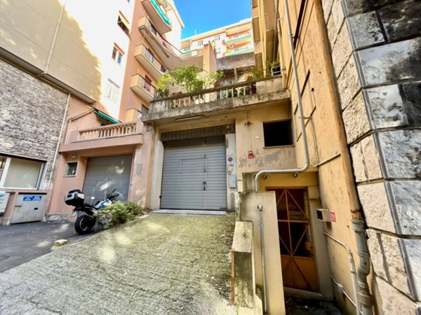 appartamento in vendita a Genova in zona Castelletto