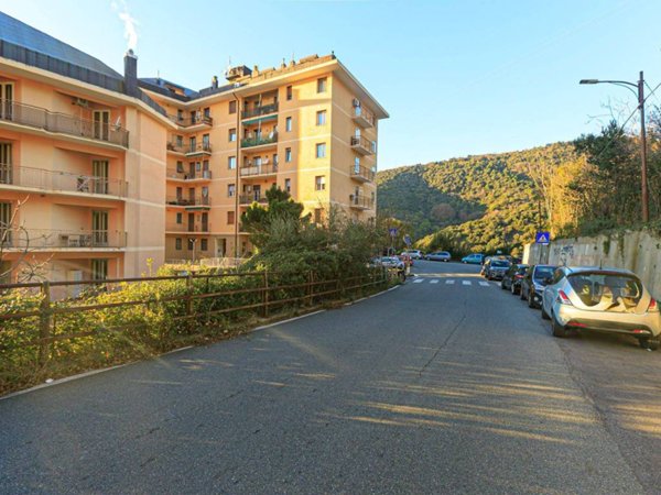 appartamento in vendita a Genova in zona Oregina