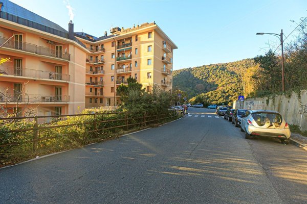 appartamento in vendita a Genova in zona Oregina