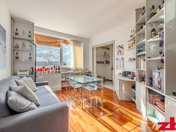 appartamento in vendita a Genova in zona San Vincenzo