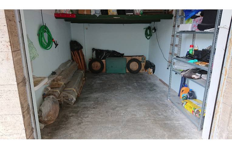 ufficio in vendita a Genova in zona Bolzaneto