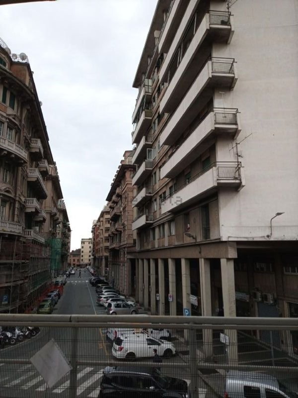ufficio in vendita a Genova in zona Sampierdarena