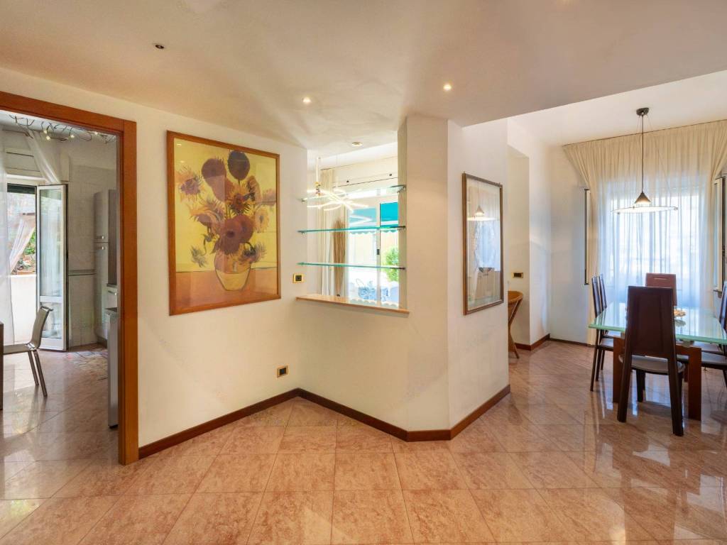 appartamento in vendita a Genova in zona Marassi