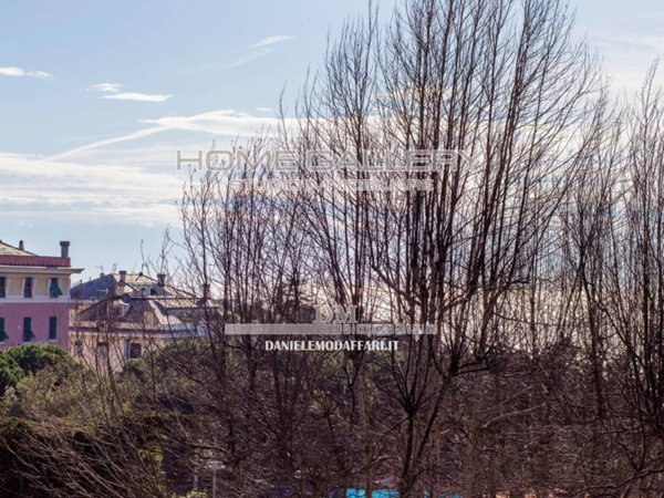 appartamento in vendita a Genova in zona Albaro
