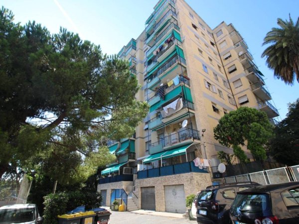 appartamento in vendita a Genova in zona Palmaro / Pra'