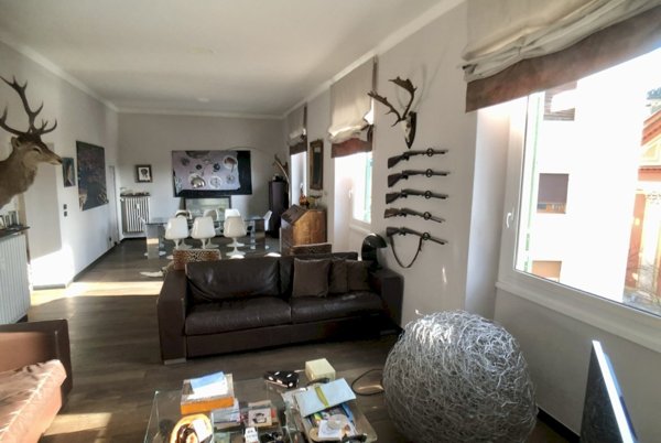 appartamento in vendita a Genova in zona Carignano