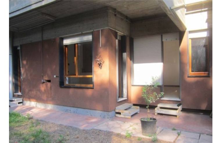 appartamento in vendita a Genova in zona Sestri Ponente