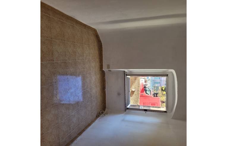 appartamento in vendita a Genova in zona Rivarolo