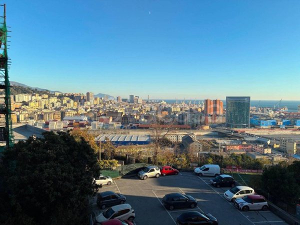 appartamento in vendita a Genova in zona Cornigliano