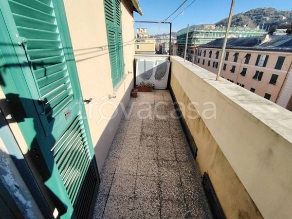 appartamento in vendita a Genova in zona Sampierdarena