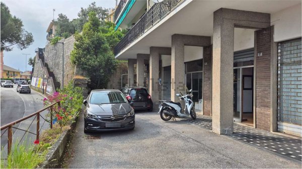 negozio in vendita a Genova