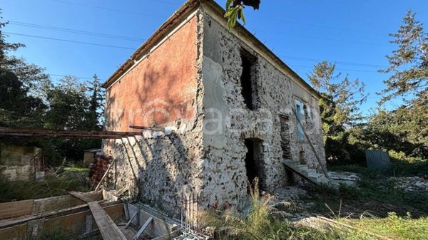 casa indipendente in vendita a Genova in zona Cornigliano