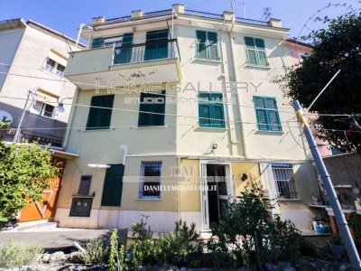 appartamento in vendita a Genova in zona Albaro
