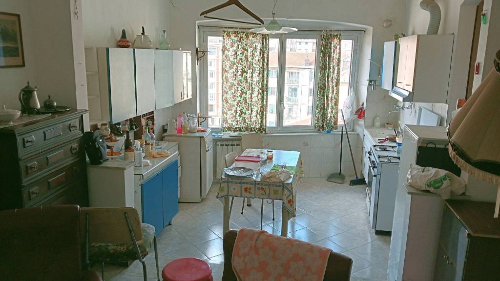 appartamento in vendita a Genova in zona Sampierdarena