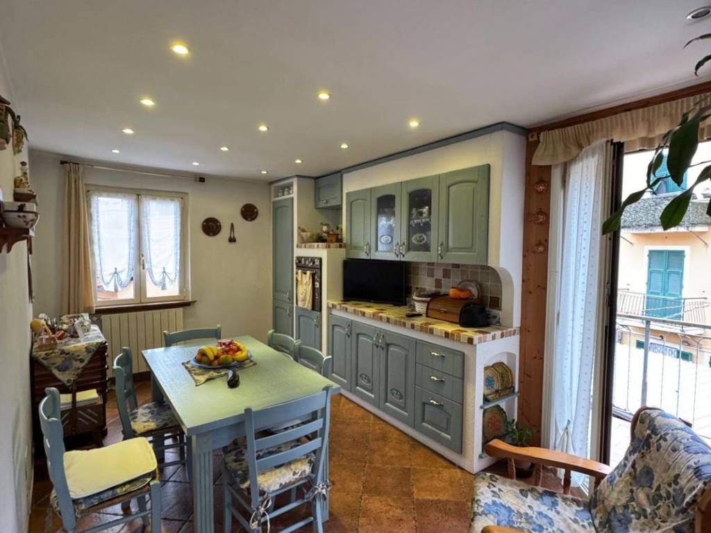 appartamento in vendita a Genova in zona Struppa