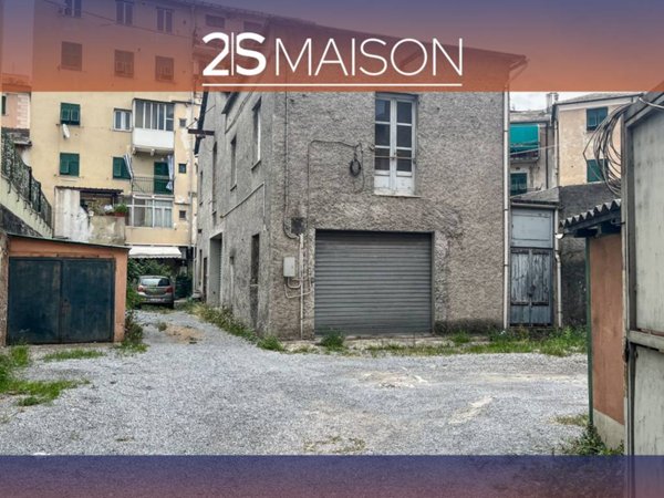 negozio in vendita a Genova in zona Certosa