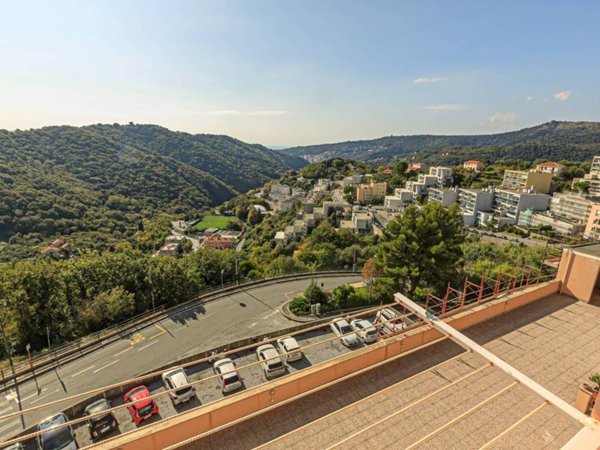 appartamento in vendita a Genova in zona San Gottardo/Sant'Eusebio