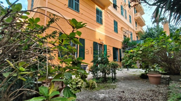 appartamento in vendita a Genova in zona Pegli