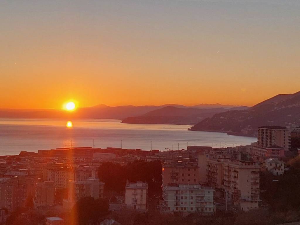 appartamento in vendita a Genova in zona Voltri