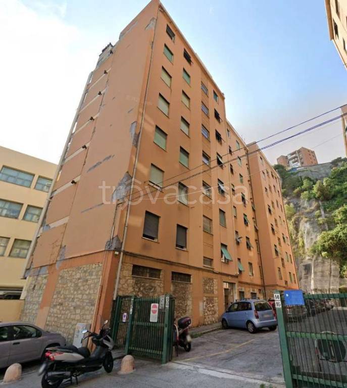 appartamento in vendita a Genova in zona Sampierdarena