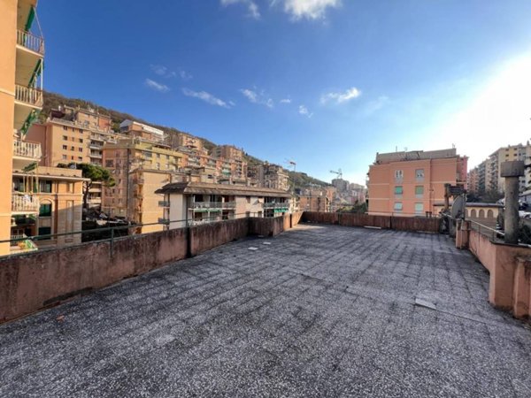 appartamento in vendita a Genova in zona Quezzi