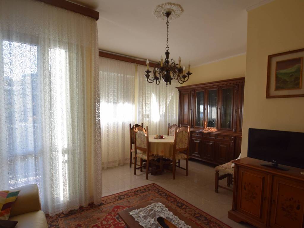 appartamento in vendita a Genova in zona Voltri