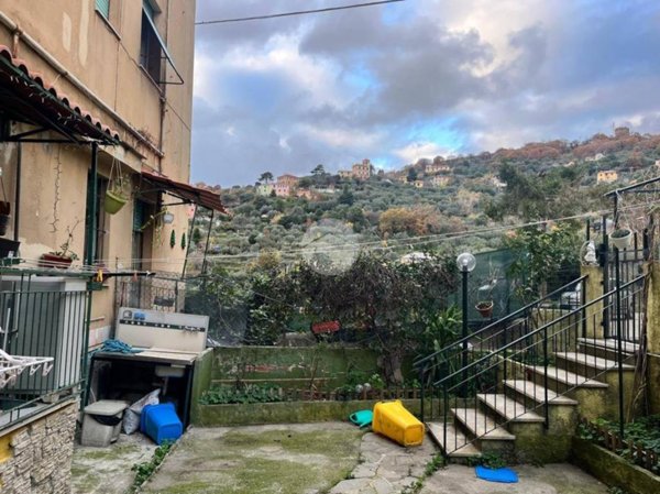 appartamento in vendita a Genova in zona Quezzi