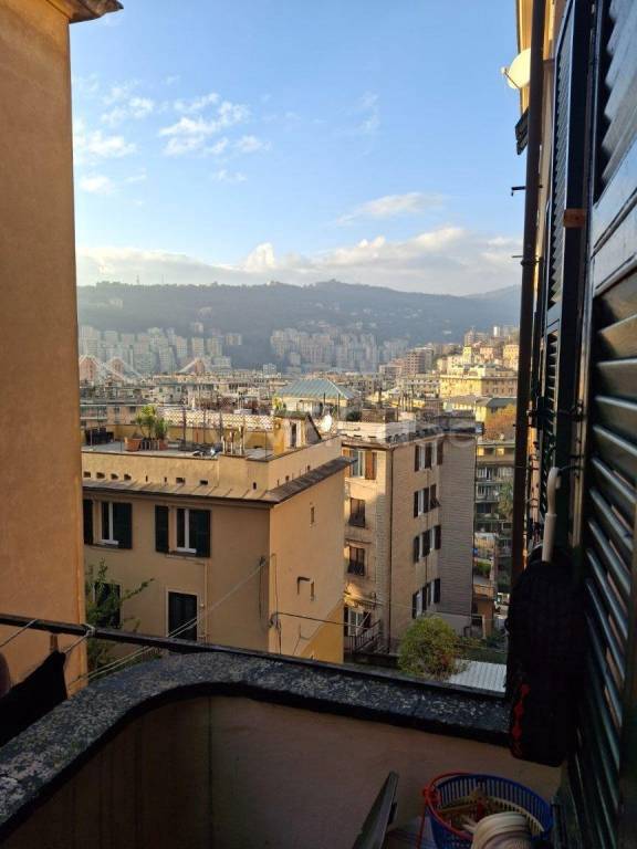 appartamento in vendita a Genova in zona Marassi