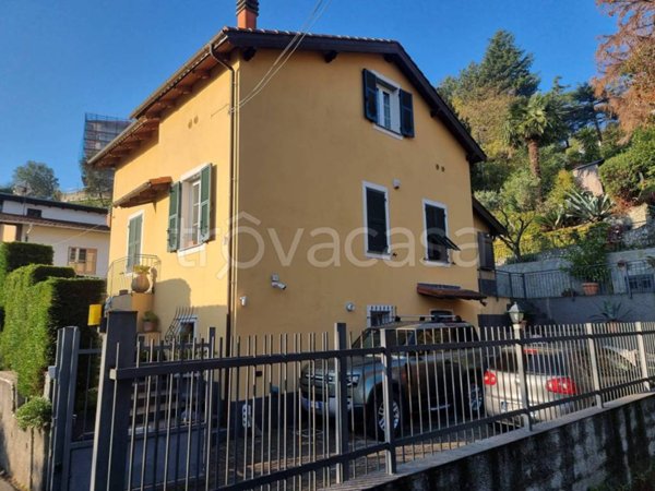 casa indipendente in vendita a Genova in zona Pontedecimo