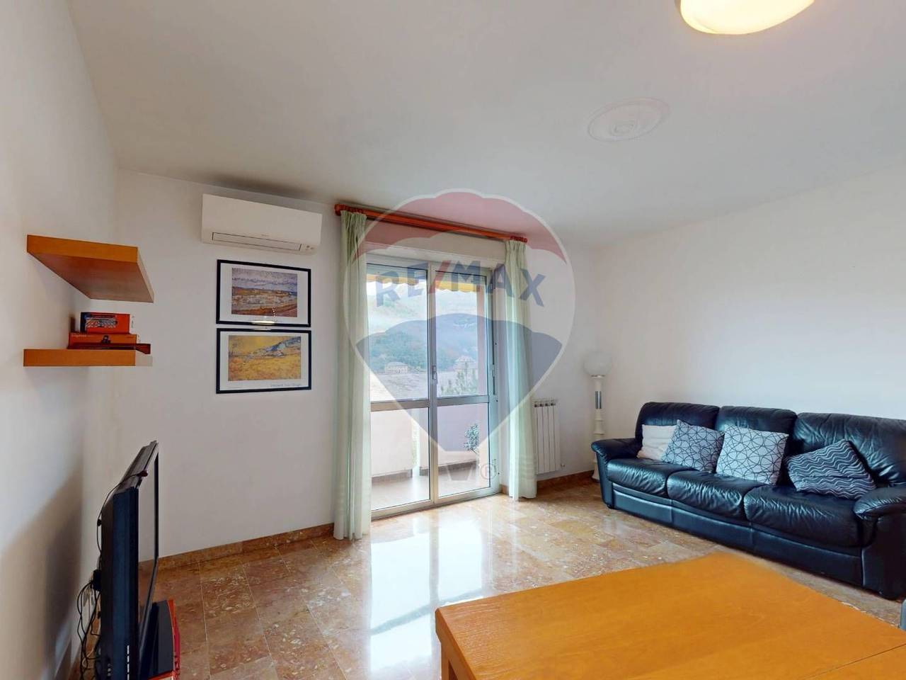 appartamento in vendita a Genova in zona Molassana