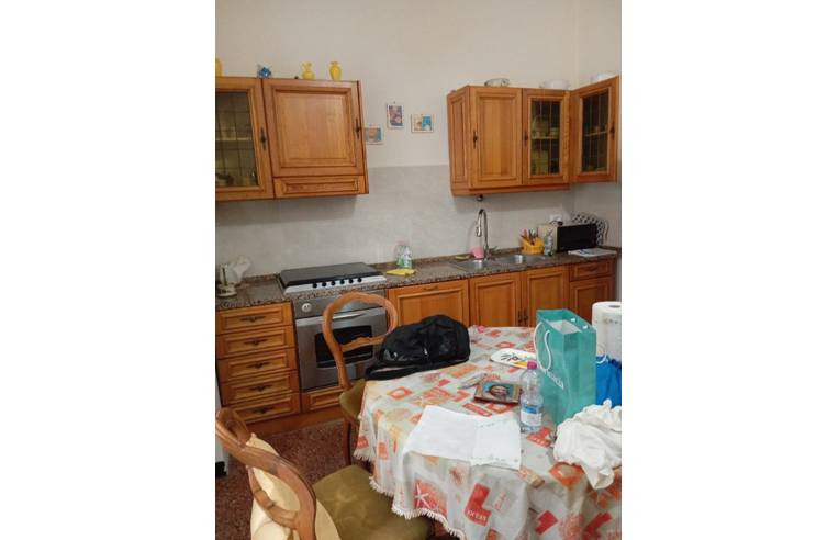 appartamento in vendita a Genova in zona Sestri Ponente