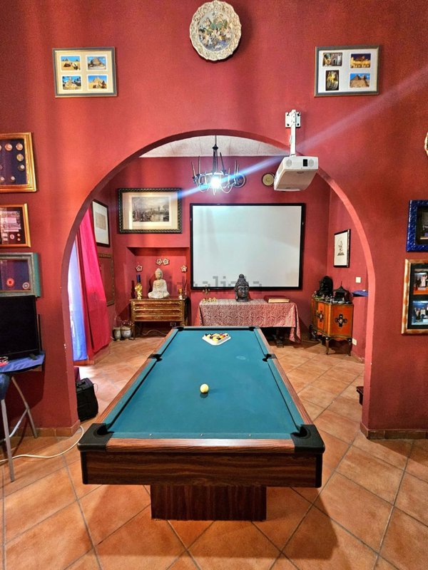 appartamento in vendita a Genova in zona Sottoripa / Maddalena / Molo