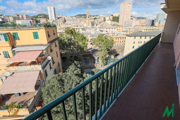 appartamento in vendita a Genova in zona Sampierdarena