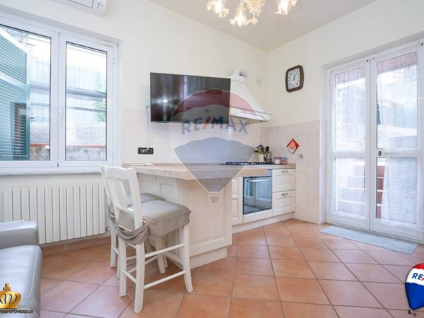 appartamento in vendita a Genova in zona Lagaccio / Granarolo