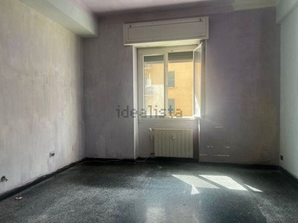 appartamento in vendita a Genova in zona Staglieno