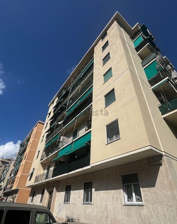 appartamento in vendita a Genova in zona Staglieno