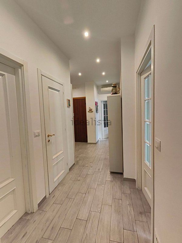 appartamento in vendita a Genova in zona Rivarolo