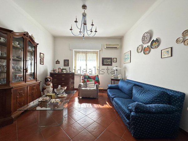 appartamento in vendita a Genova in zona Pegli