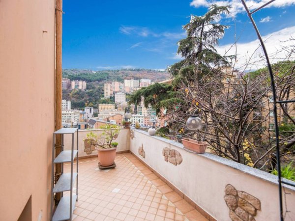 appartamento in vendita a Genova in zona Marassi