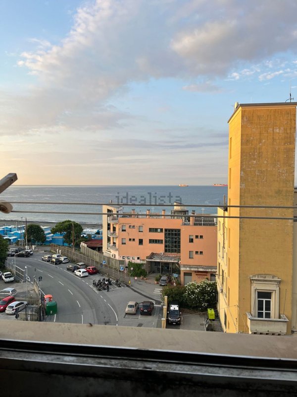 appartamento in vendita a Genova in zona Voltri